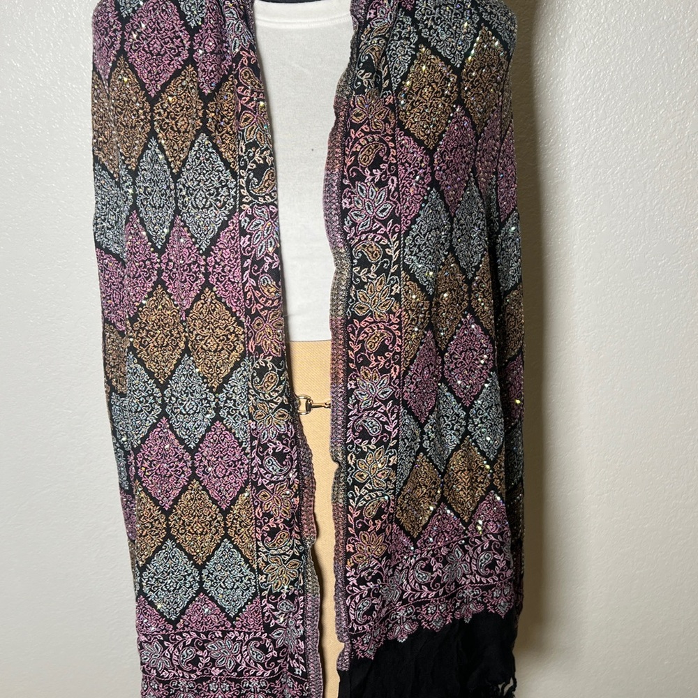 Multicolor Patterned Scarf